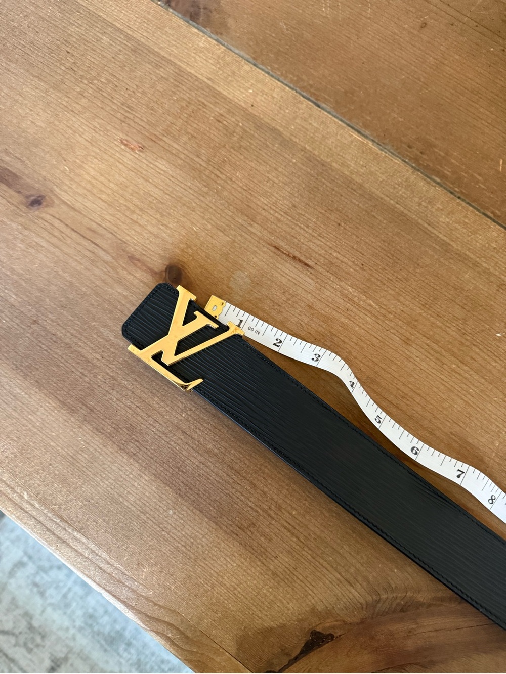 LV Epi Leather LV Initiales Belt Black Gold 40mm - Picture 3 of 11